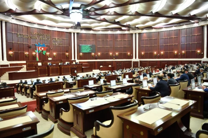 Fazil Mustafaya qarşı terror aktı parlamentdə kəskin pislənib
