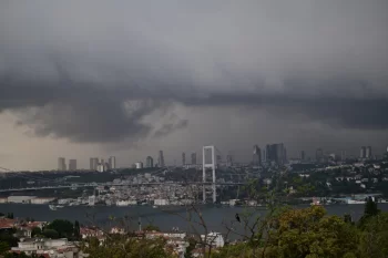 İstanbulda leysan ciddi problem yaradıb