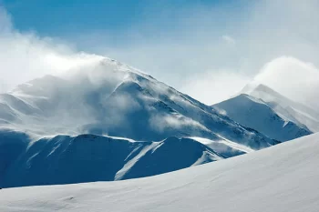 Böyük Qafqazın yüksək dağlıq ərazilərində qar yağıb