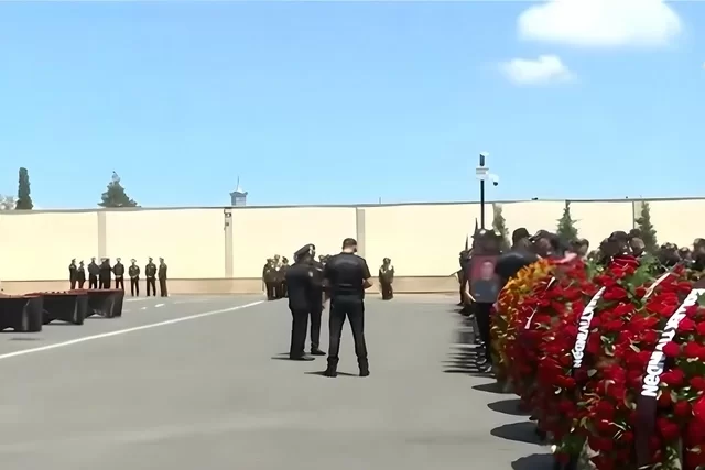 Bakıda polisləri qətlə yetirən şəxsin üç övladı varmış