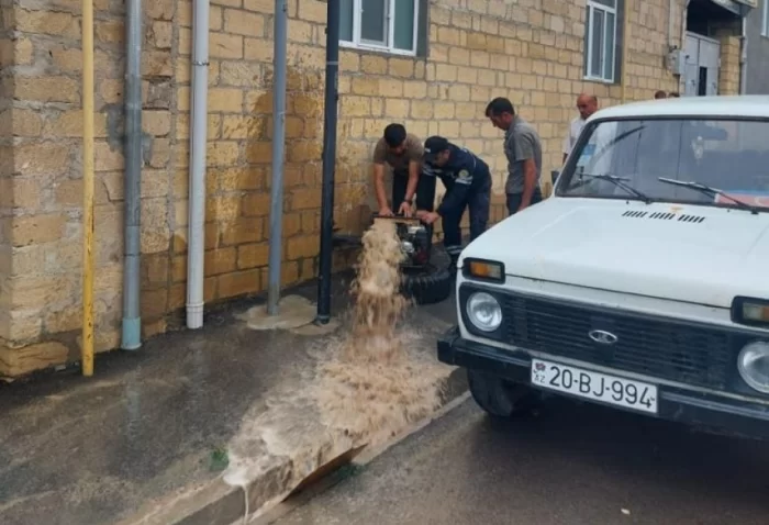 Gəncə və Göygöldə fərdi yaşayış evlərinin zirzəmiləri subasmaya məruz qalıb