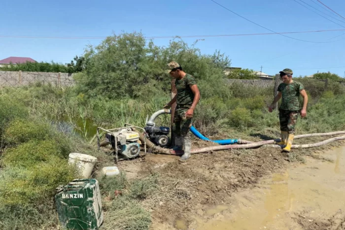 Hacıqabulda su basmış yerlərdə intensiv tədbirlər davam etdirilir