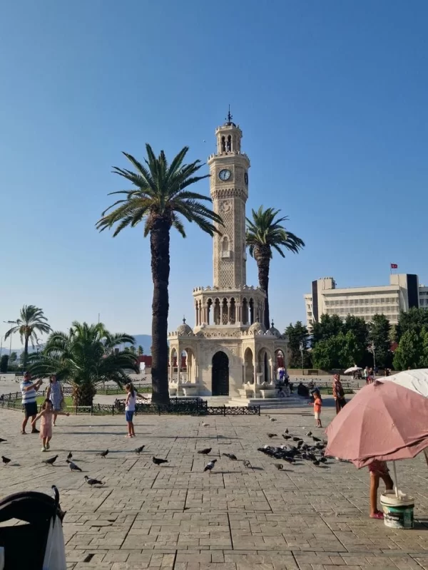 Keçmiş və müasirliyi özündə birləşdirən şəhər İzmir - FOTOLAR