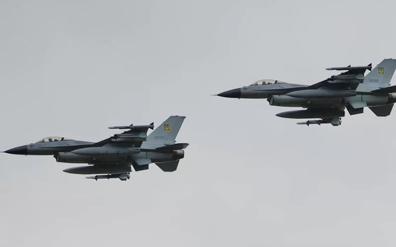 Ukrayna müharibədə ilk dəfə "F-16" qırıcılarından istifadə etməyə başlayıb