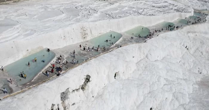 7 ay ərzində Pamukkaleni 1 milyon 700 min turist ziyarət edib