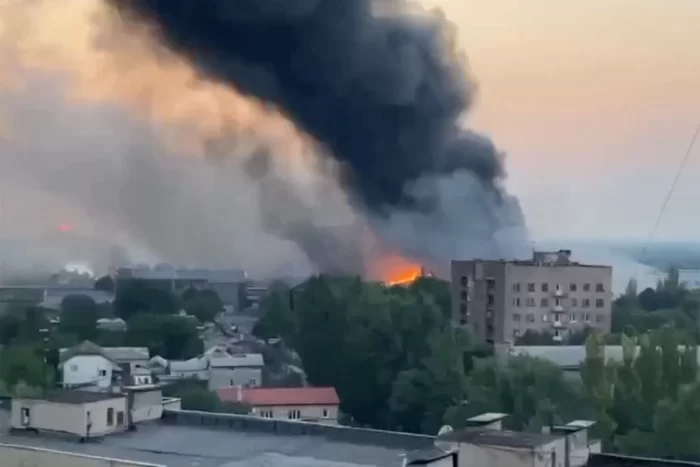 Ukrayna Silahlı Qüvvələri Donetsk bazarını vurdu, ölənlər var