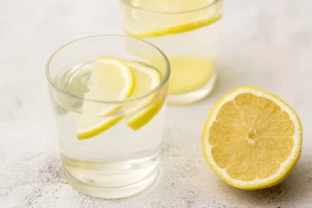 Səhər limonlu su içməyin 7 inanılmaz faydası