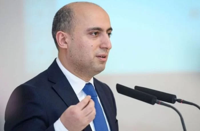 Nazir: Müəllimlərin gənc nəslin təlim-tərbiyəsində, cəmiyyətin inkişafında rolu əvəzsizdir