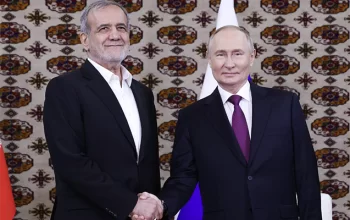 Putinlə Pezeşkianın görüşü başladı