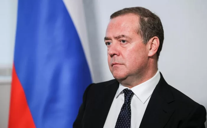 Medvedev: "Kiyevə nüvə silahının verilməsi Rusiyaya hücuma bərabər tutulacaq"