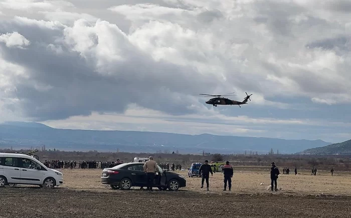 Türkiyədə hərbi helikopter qəzaya uğrayıb, biri general olmaqla, altı nəfər ölüb - YENİLƏNİB-2