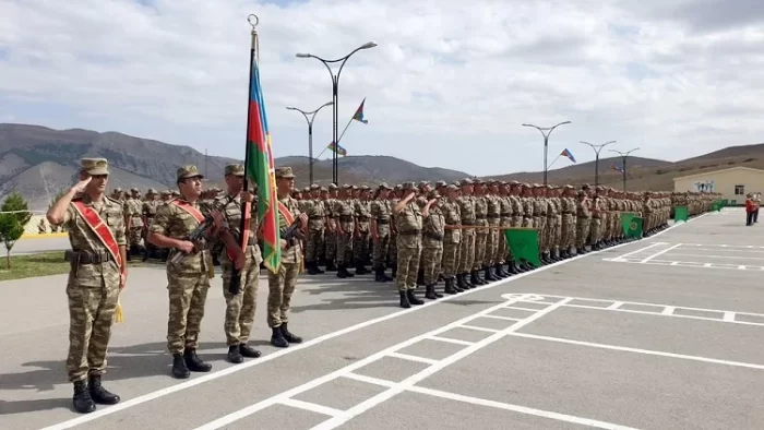 Azərbaycanda hərbi xidmətə çağırış yaşının yuxarı həddi azaldılır