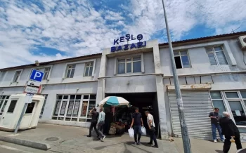 “Keşlə bazarı”nda söküntü işləri təxirə salınıb