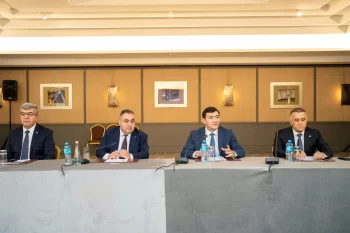 Vüsal Şıxəliyev “Caspian Energy Club”a üzv olan iri holdinqlərlə görüş keçirib