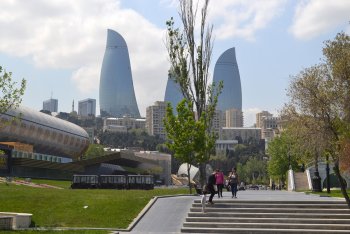 Külək, yağış, 33° isti... - Sabahın havası