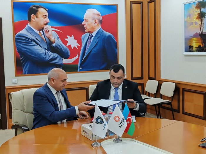 Azera Holdinq və Dövlət Gömrük Komitəsinin Akademiyası arasında əməkdaşlıq müqaviləsi imzalanıb