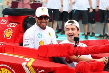 "Formula-1" pilotları saxta izləyicilər sayəsində böyük pullar qazanırlar