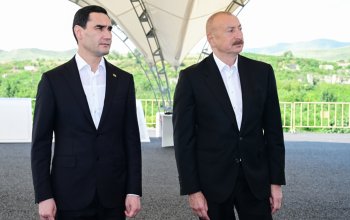 Füzulinin dağıdılmış yerlərinə baxdılar - Fotolar