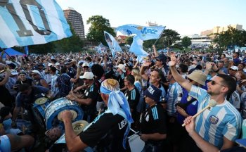 Nyu-Yorkda Argentina və Əlcəzair azarkeşləri arasında toqquşma oldu
