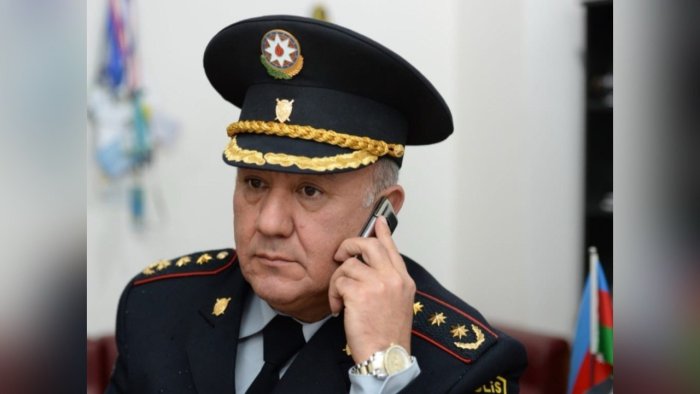 Vaqif Əsədov jurnalistləri təbrik etdi