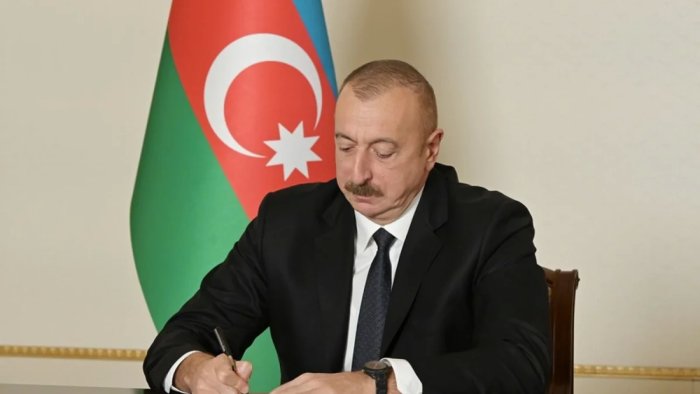 İlham Əliyev bəzi diplomatlara yeni rütbələr verdi - Siyahı