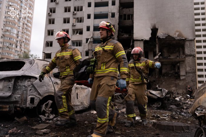 Kiyev raket və dronlarla vuruldu, 11 ölü
