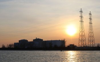 Fransada üç atom elektrik stansiyası istilərə görə dayandırıldı