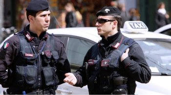 İtaliyada mafiyaya qarşı xüsusi əməliyyat: 80-ə yaxın şəxs saxlanılıb