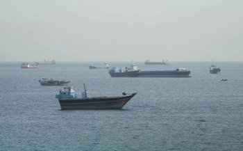 Hörmüz boğazında vurulan Qətərə məxsus tanker partlamaq təhlükəsi ilə üz-üzədir