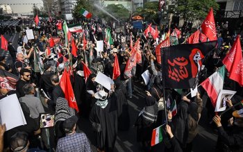 Tehranda ölkənin mərhum Ali Lideri Əli Xameneinin cənazəsi ilə matəm yürüşü keçirilir